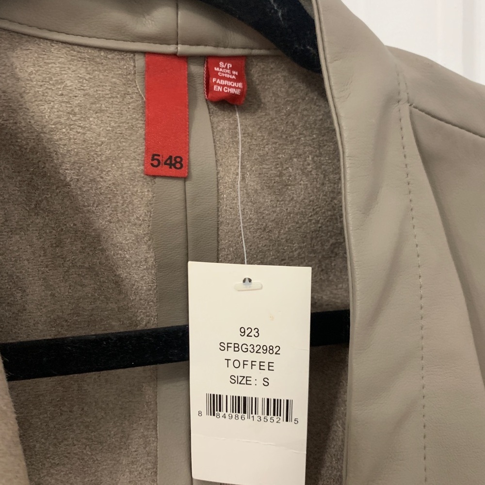 Jacket - Picture 3 of 3
